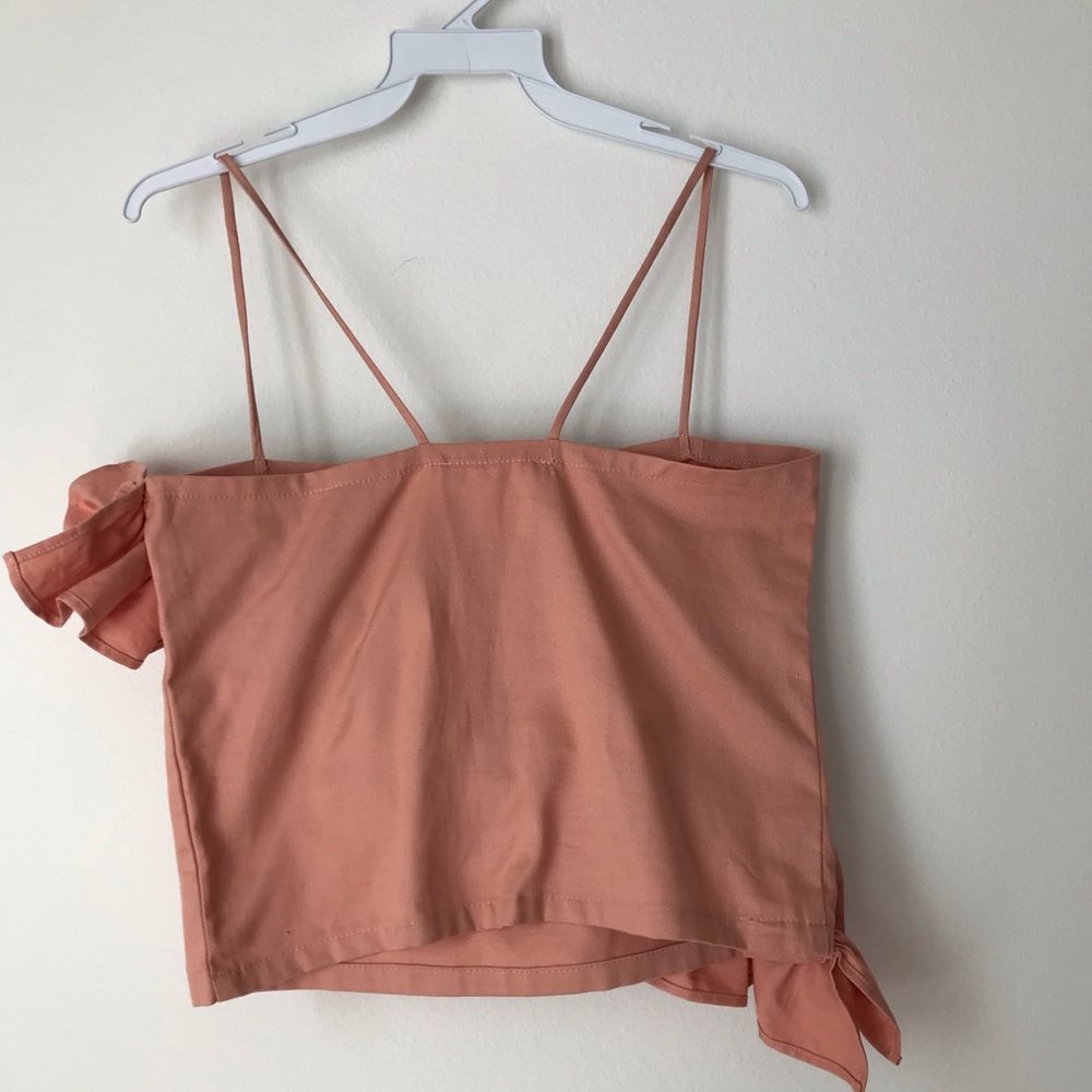 UO CS Asymmetrical Ruffle Top - Picture 6 of 6